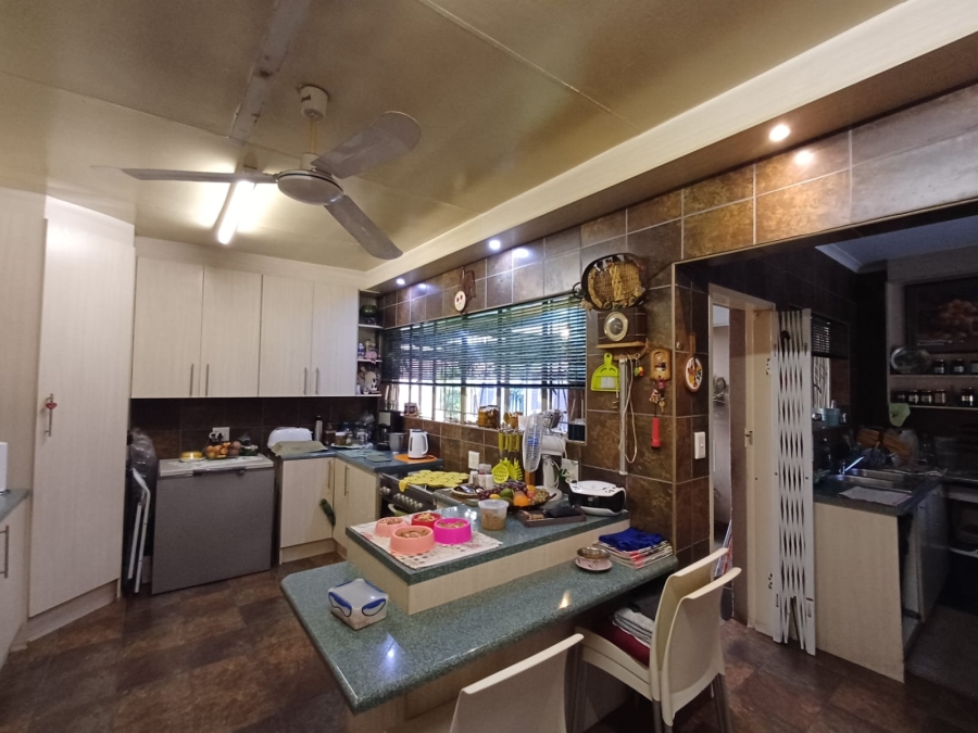 4 Bedroom Property for Sale in Vanderbijlpark SE 7 Gauteng