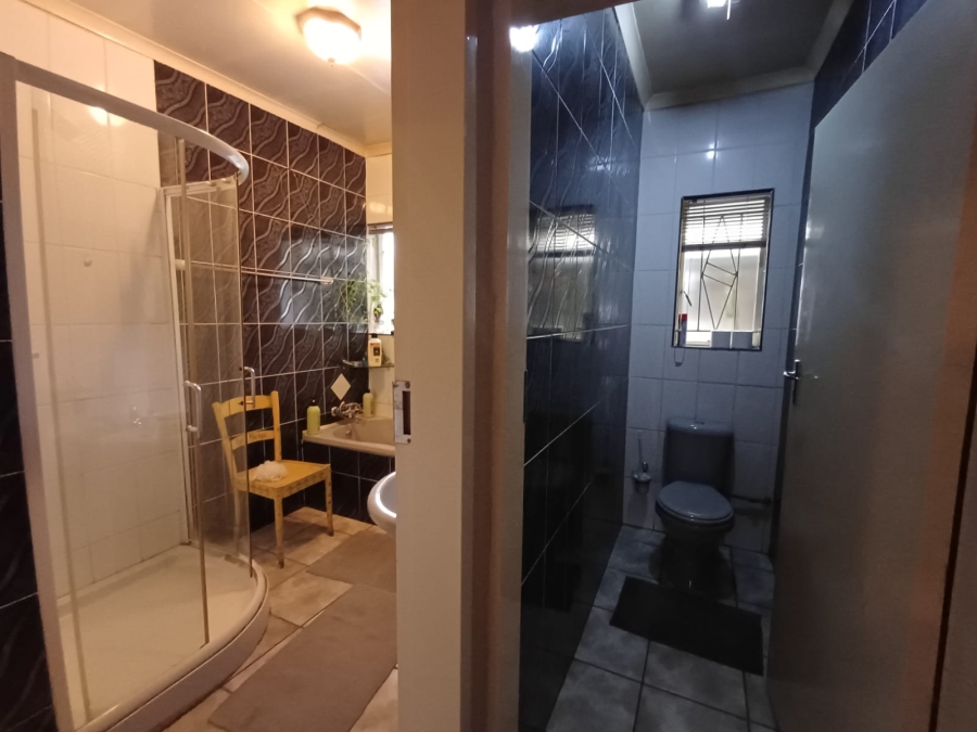 4 Bedroom Property for Sale in Vanderbijlpark SE 7 Gauteng