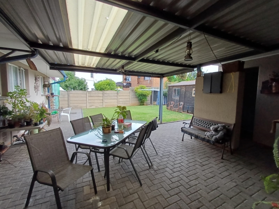 4 Bedroom Property for Sale in Vanderbijlpark SE 7 Gauteng