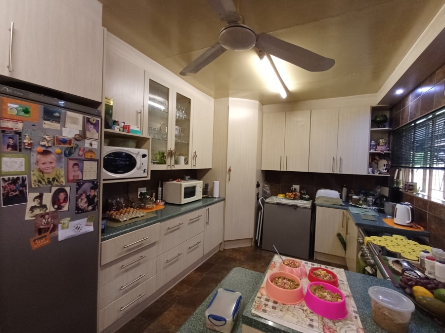 4 Bedroom Property for Sale in Vanderbijlpark SE 7 Gauteng