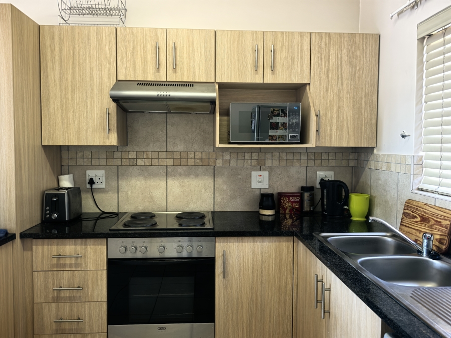 To Let 2 Bedroom Property for Rent in Olivedale Gauteng