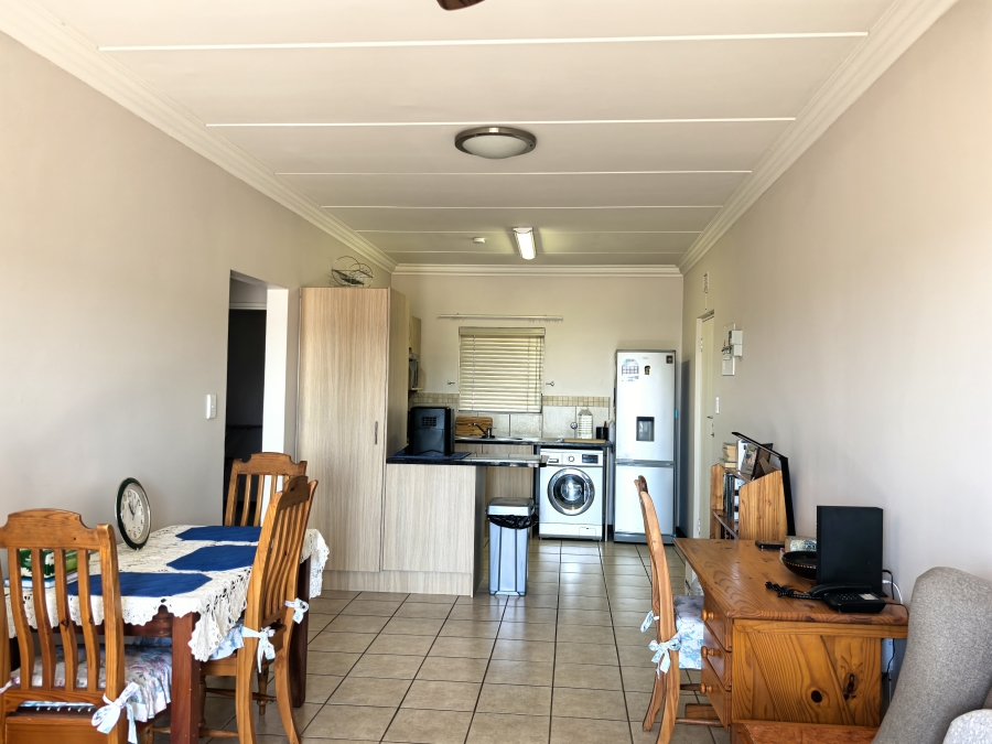 To Let 2 Bedroom Property for Rent in Olivedale Gauteng