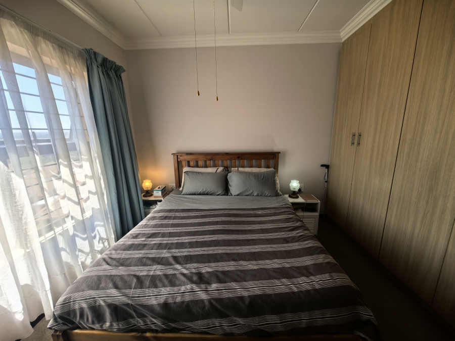 To Let 2 Bedroom Property for Rent in Olivedale Gauteng