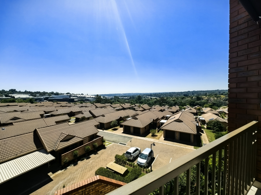 To Let 2 Bedroom Property for Rent in Olivedale Gauteng