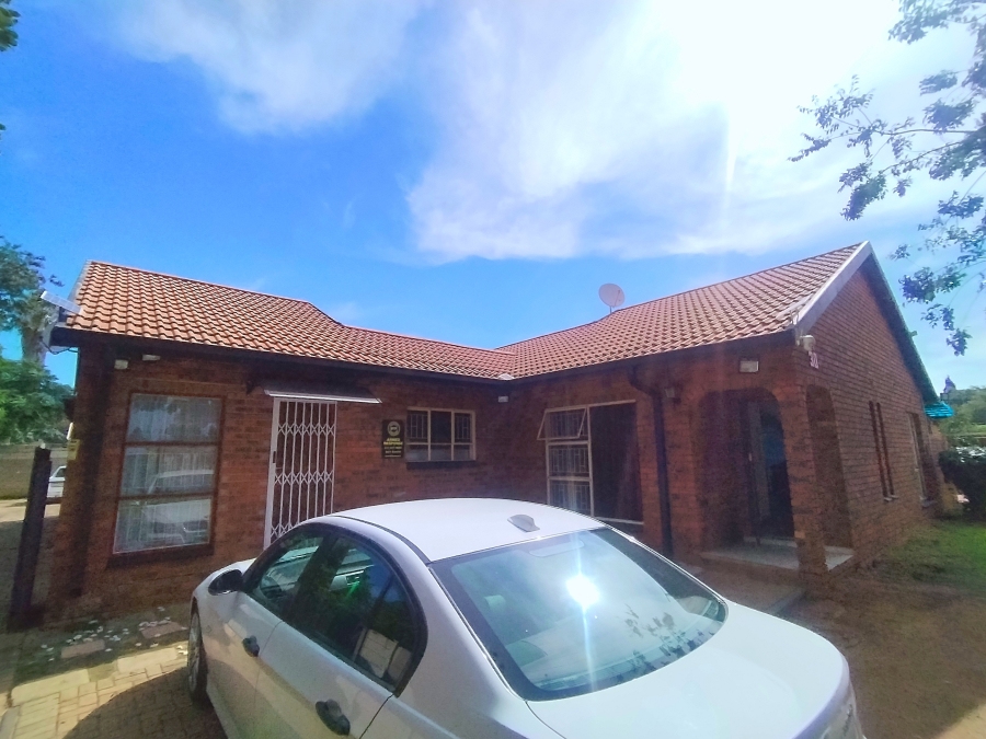 1 Bedroom Property for Sale in  Dalpark Ext 11 Gauteng