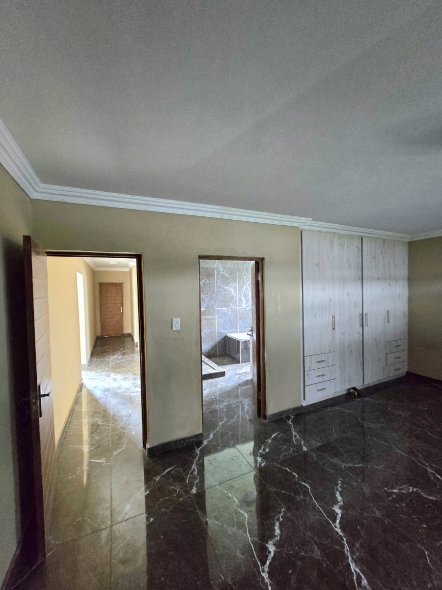 6 Bedroom Property for Sale in Riversdale Gauteng