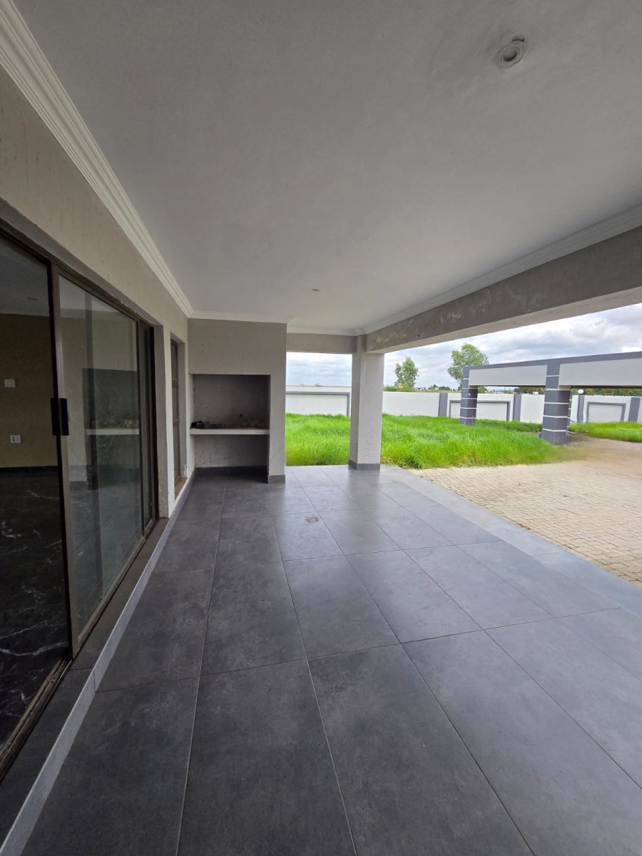 6 Bedroom Property for Sale in Riversdale Gauteng