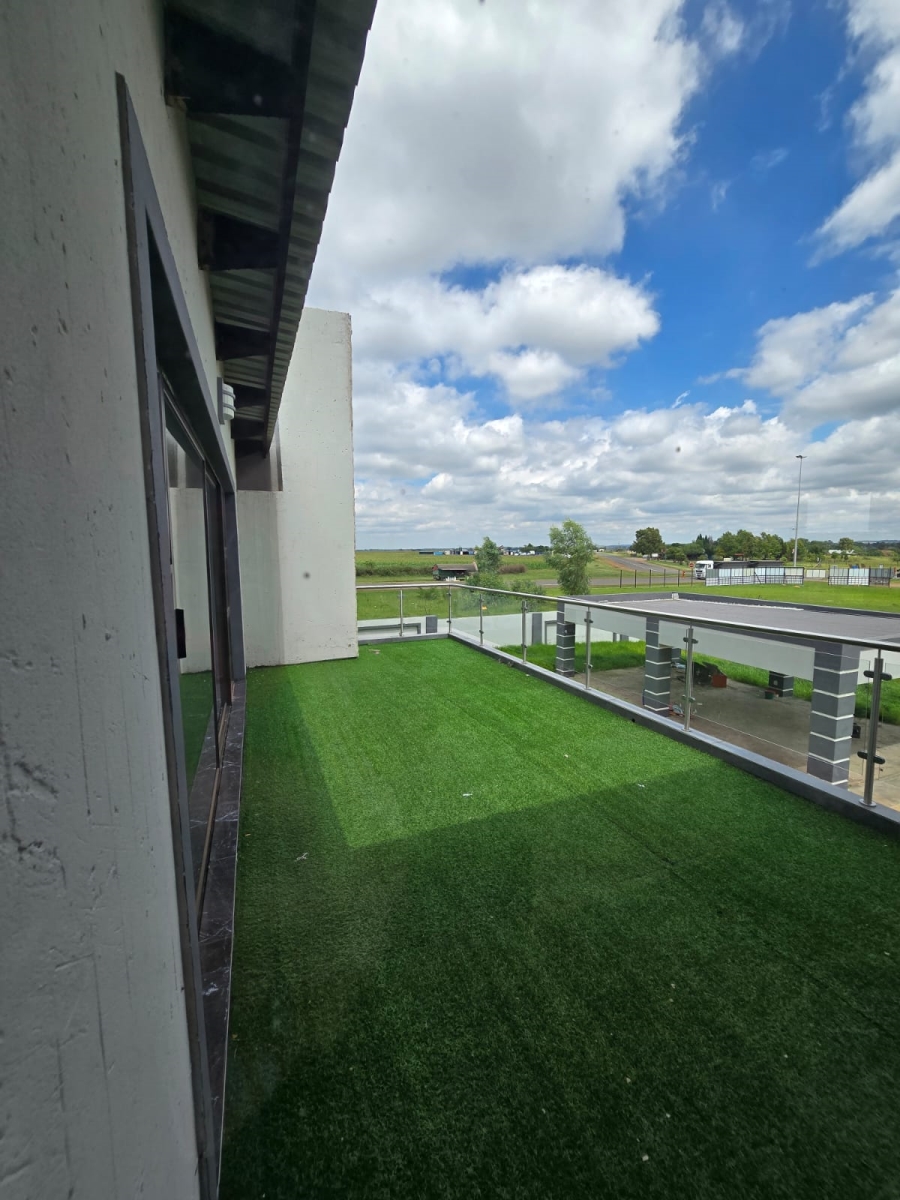 6 Bedroom Property for Sale in Riversdale Gauteng