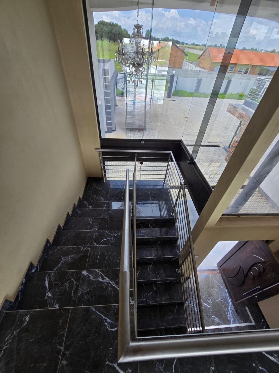 6 Bedroom Property for Sale in Riversdale Gauteng