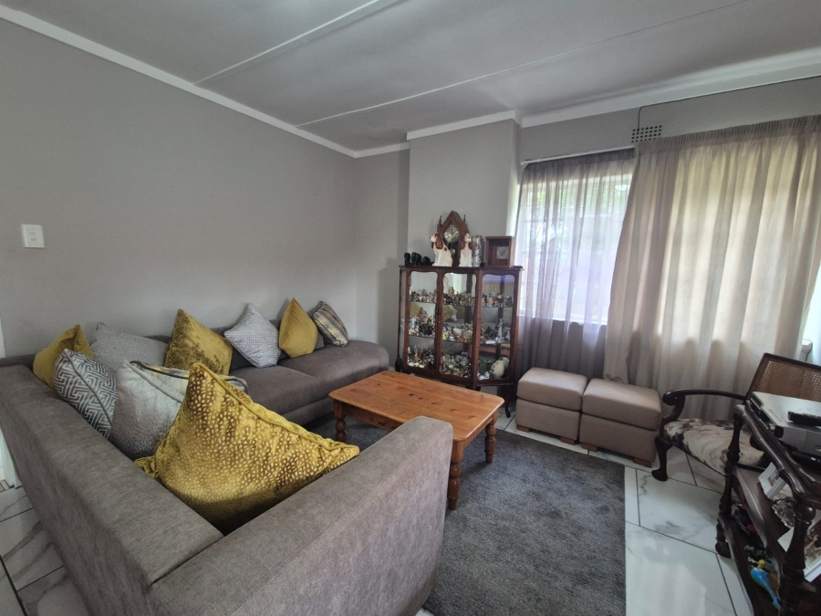 3 Bedroom Property for Sale in Vanderbijlpark SW 5 Gauteng