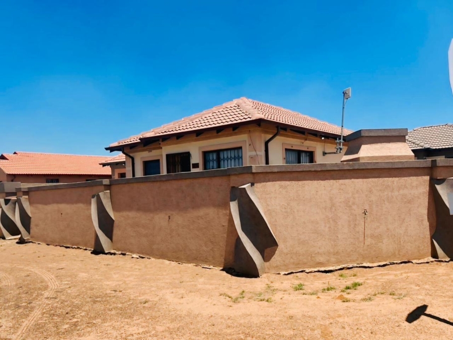 2 Bedroom Property for Sale in Vanderbijlpark CE 4 Gauteng