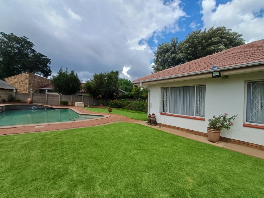 3 Bedroom Property for Sale in Vanderbijlpark SE 2 Gauteng