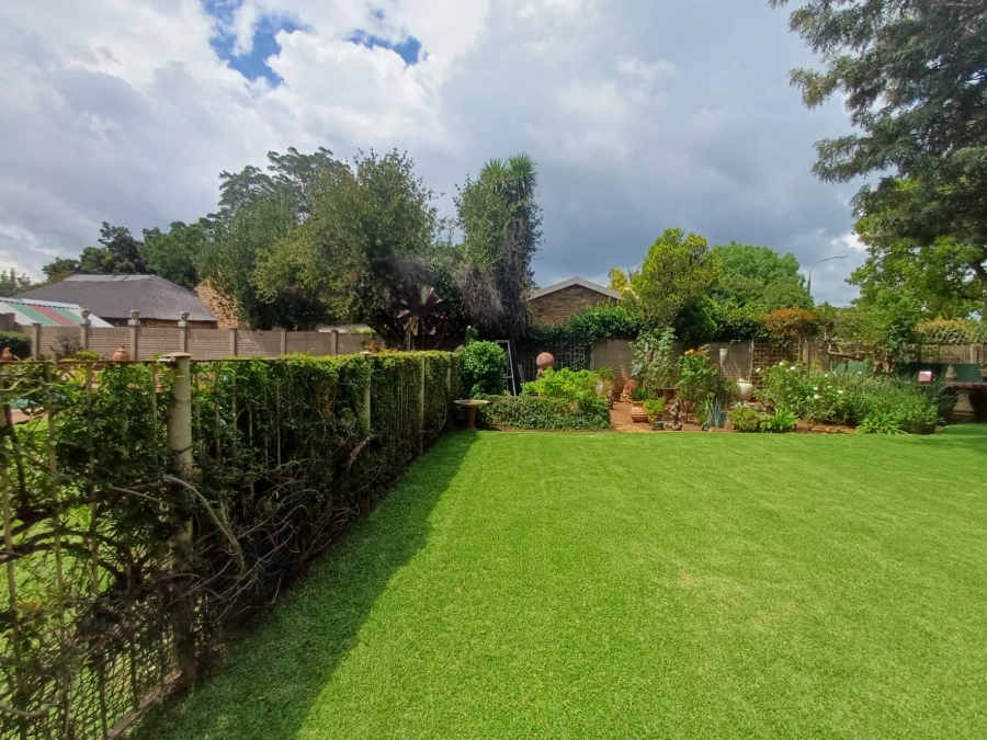 3 Bedroom Property for Sale in Vanderbijlpark SE 2 Gauteng