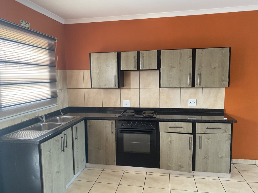 2 Bedroom Property for Sale in Ravenswood Gauteng