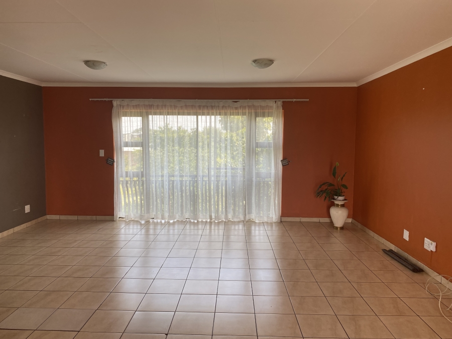 2 Bedroom Property for Sale in Ravenswood Gauteng