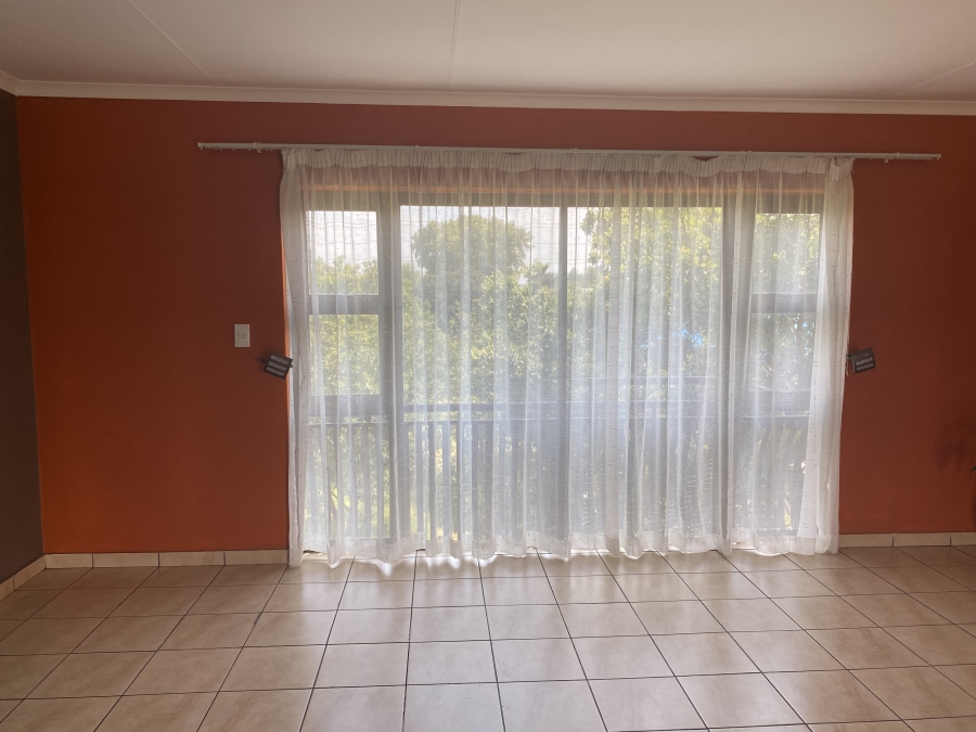2 Bedroom Property for Sale in Ravenswood Gauteng