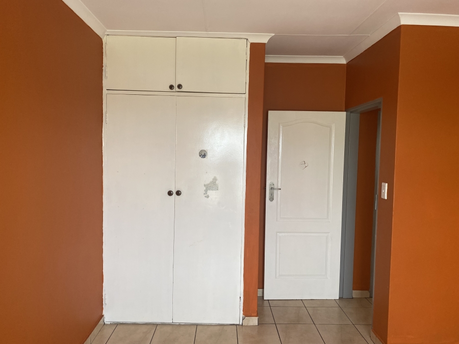 2 Bedroom Property for Sale in Ravenswood Gauteng