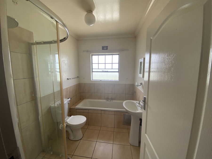 2 Bedroom Property for Sale in Ravenswood Gauteng