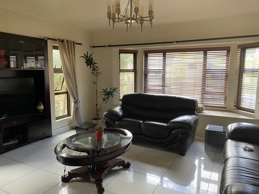 4 Bedroom Property for Sale in Glen Erasmia Gauteng