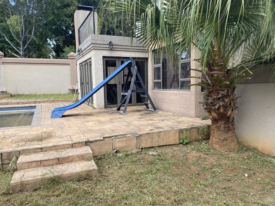 4 Bedroom Property for Sale in Glen Erasmia Gauteng