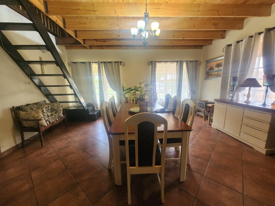 5 Bedroom Property for Sale in Hartebeeshoek Gauteng