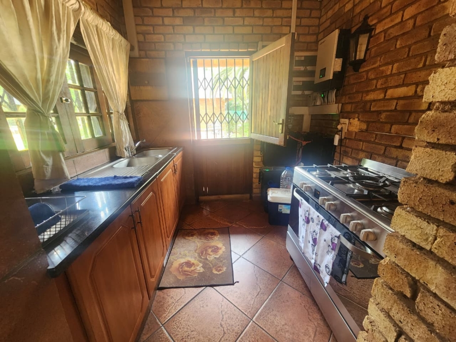 5 Bedroom Property for Sale in Hartebeeshoek Gauteng