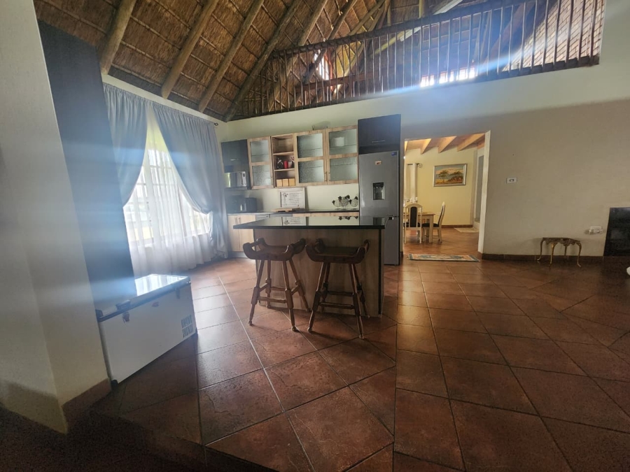 5 Bedroom Property for Sale in Hartebeeshoek Gauteng