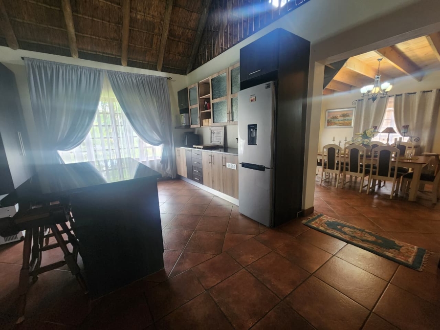 5 Bedroom Property for Sale in Hartebeeshoek Gauteng