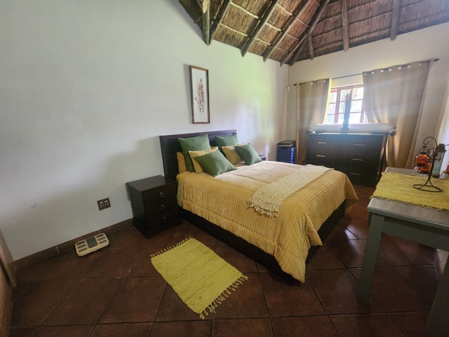 5 Bedroom Property for Sale in Hartebeeshoek Gauteng