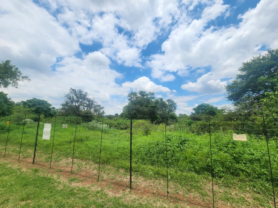 5 Bedroom Property for Sale in Hartebeeshoek Gauteng