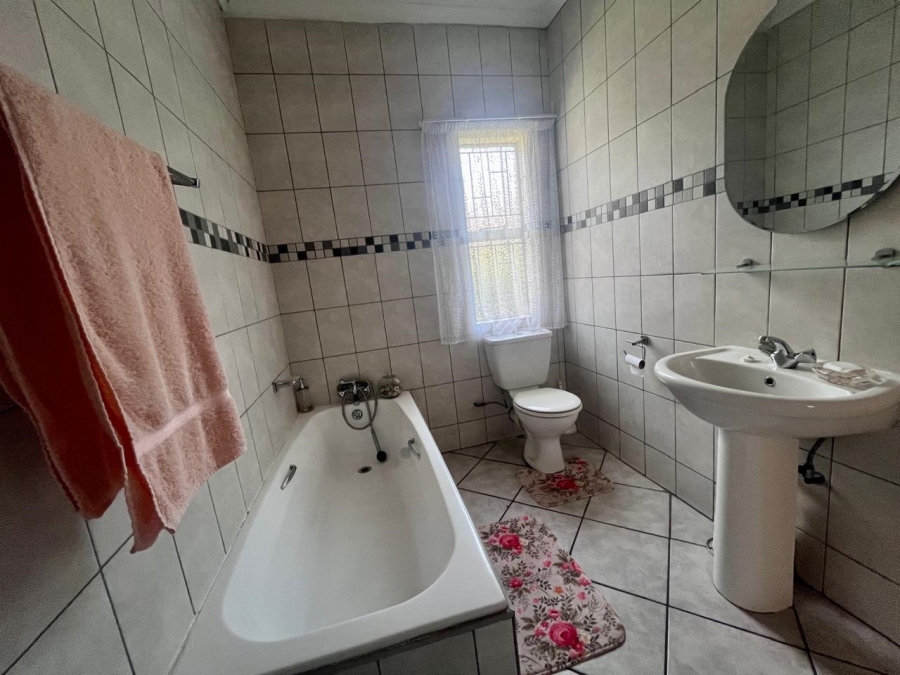 2 Bedroom Property for Sale in Vanderbijlpark SE 2 Gauteng