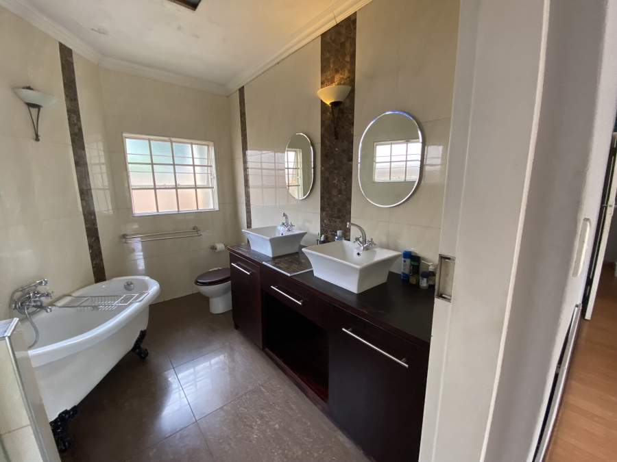 3 Bedroom Property for Sale in Sunward Park Gauteng