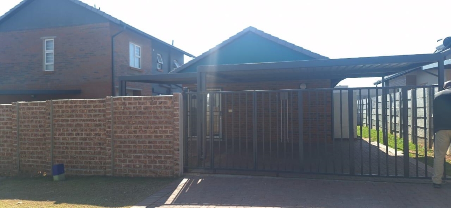 2 Bedroom Property for Sale in Parkdene Gauteng