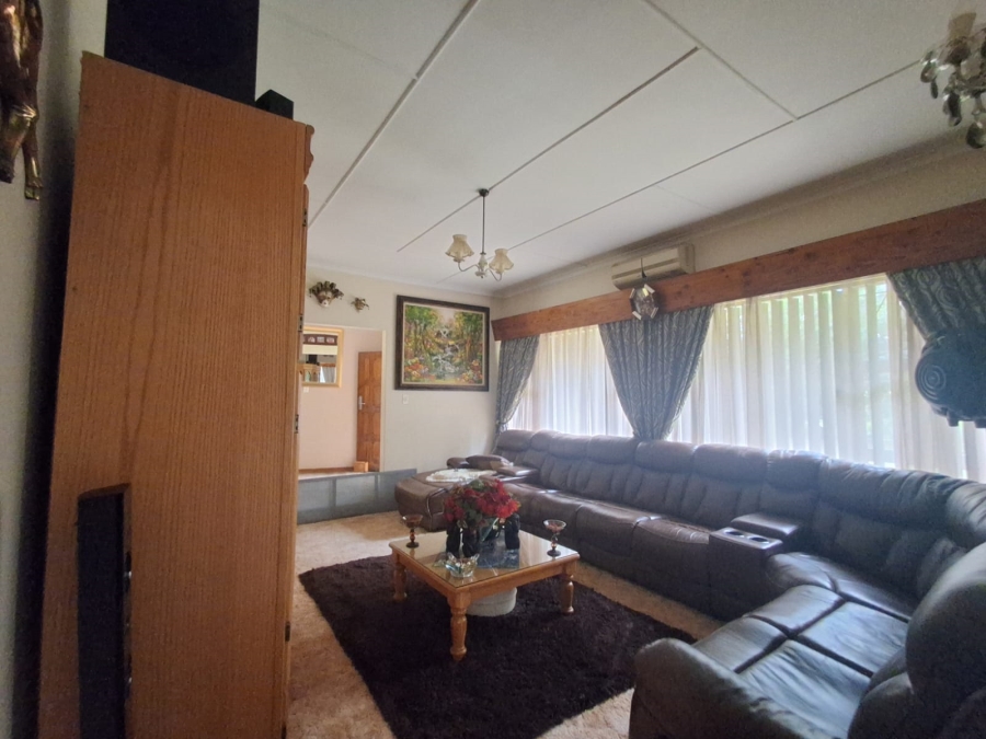 3 Bedroom Property for Sale in Rothdene Gauteng
