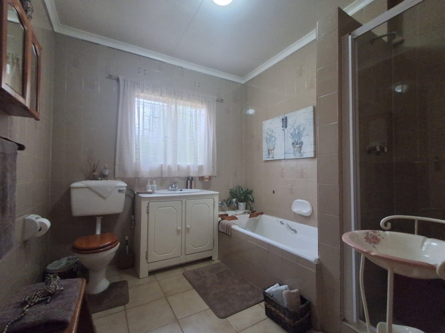 4 Bedroom Property for Sale in Arcon Park Gauteng
