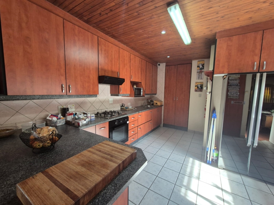 4 Bedroom Property for Sale in Vanderbijlpark SE 2 Gauteng