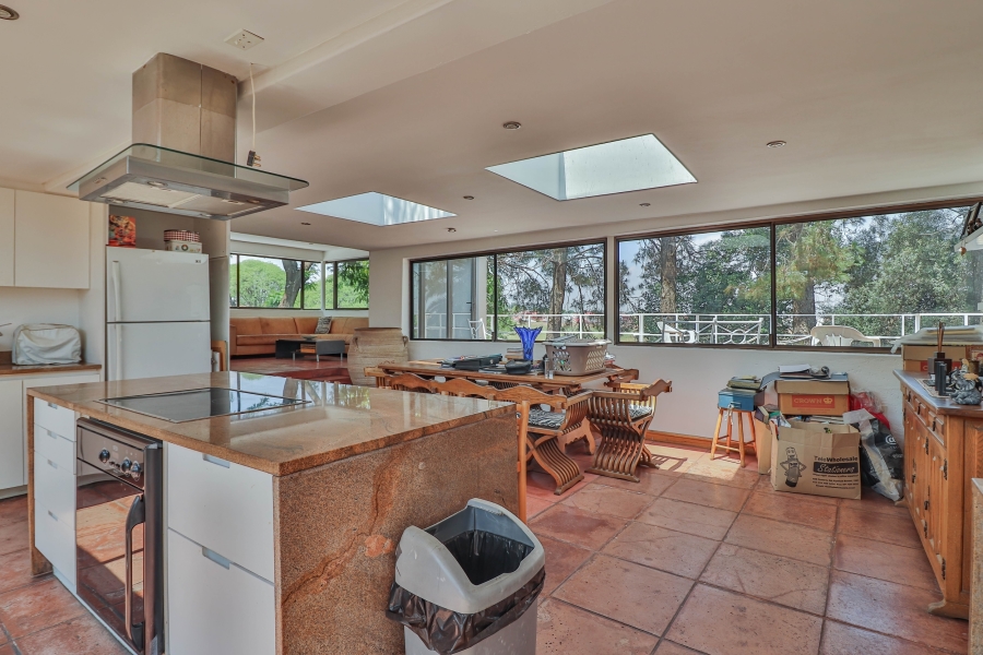 6 Bedroom Property for Sale in Sonneveld Gauteng