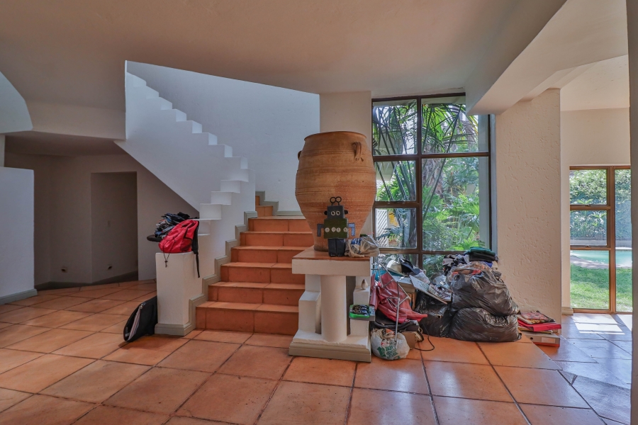 6 Bedroom Property for Sale in Sonneveld Gauteng