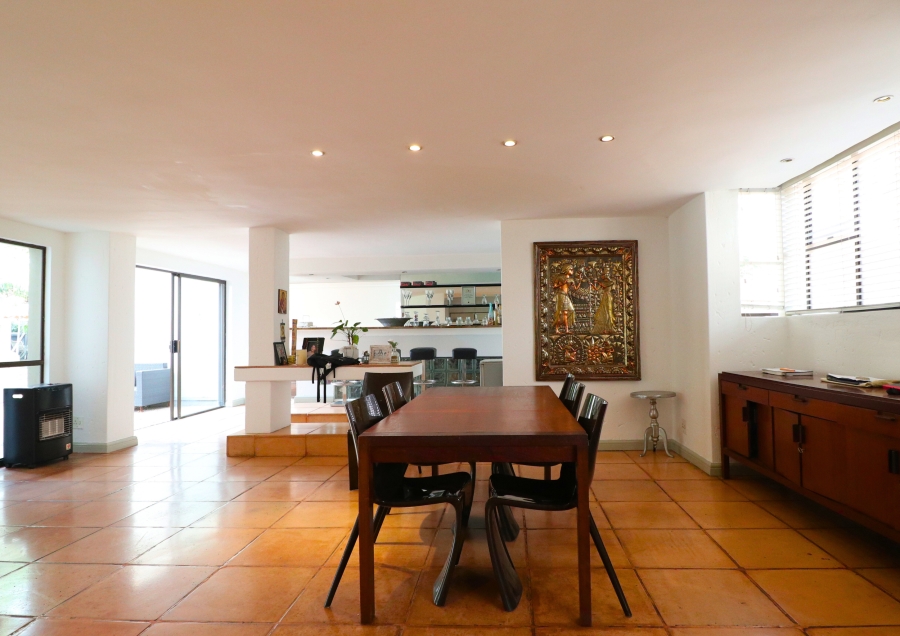 6 Bedroom Property for Sale in Sonneveld Gauteng