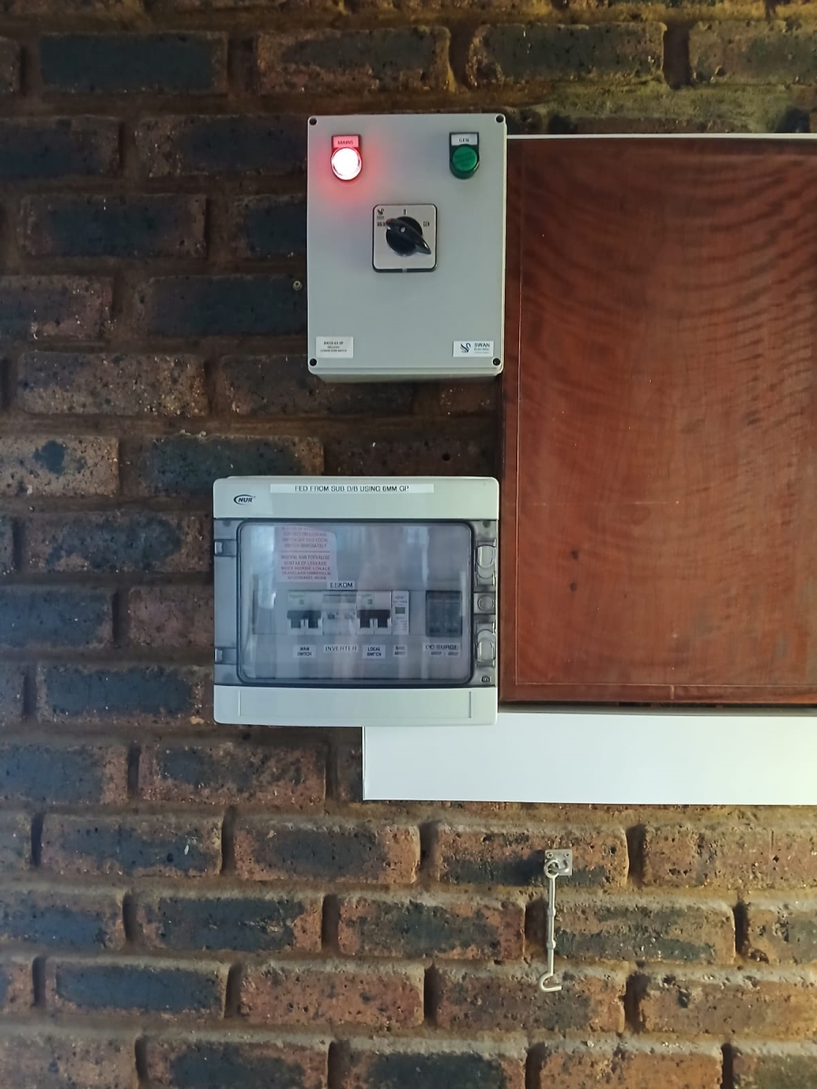 4 Bedroom Property for Sale in Sunair Park Gauteng