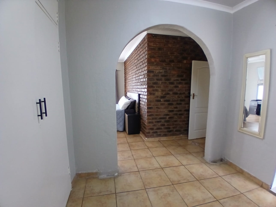 4 Bedroom Property for Sale in Sunair Park Gauteng