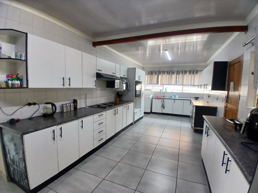 4 Bedroom Property for Sale in Sunair Park Gauteng