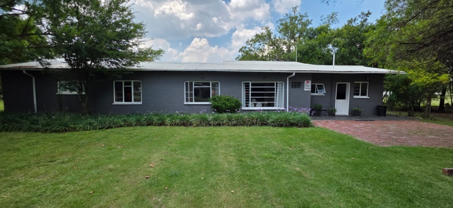 3 Bedroom Property for Sale in Lochvaal Gauteng