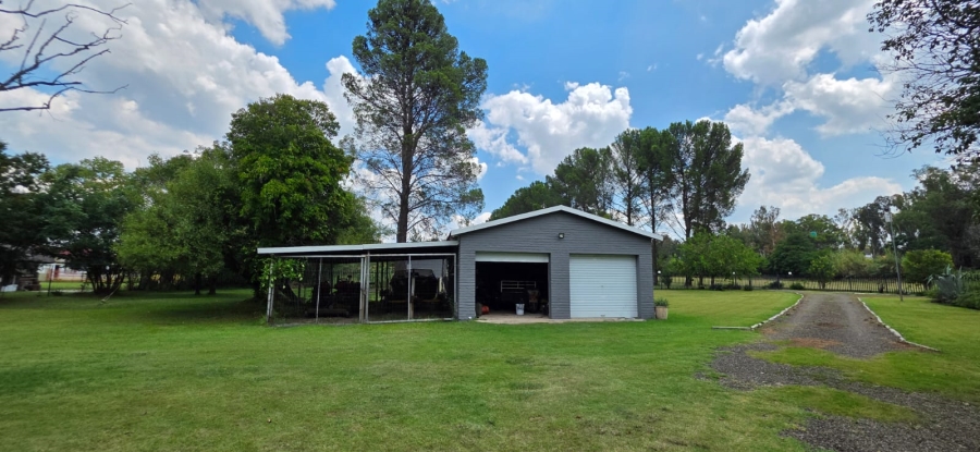 3 Bedroom Property for Sale in Lochvaal Gauteng