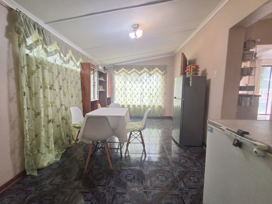 4 Bedroom Property for Sale in Sonland Park Gauteng