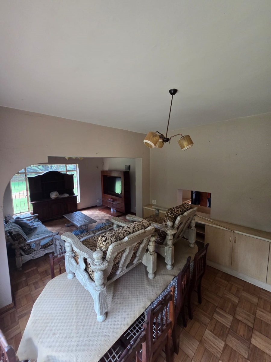 6 Bedroom Property for Sale in Unitas Park Gauteng