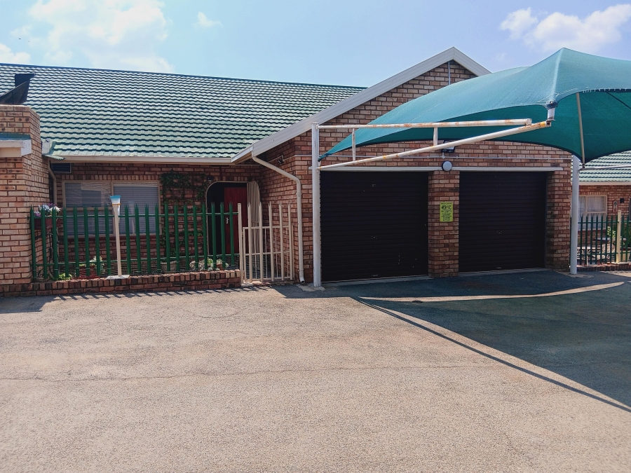 3 Bedroom Property for Sale in Fochville Gauteng