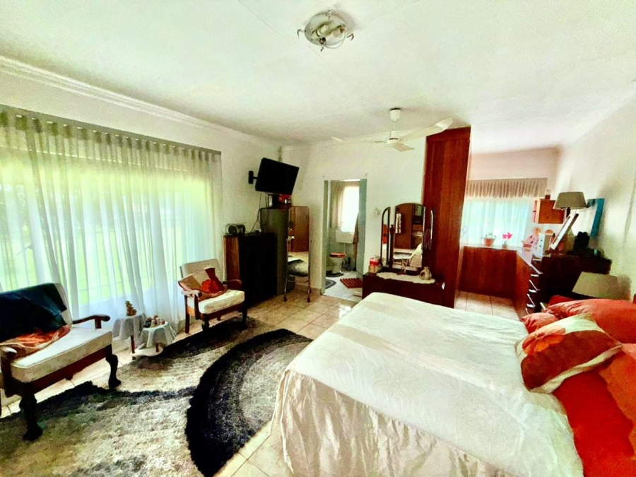 4 Bedroom Property for Sale in Mullerstuine Gauteng