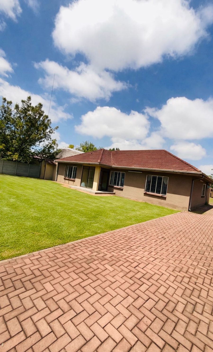 3 Bedroom Property for Sale in Three Rivers Gauteng