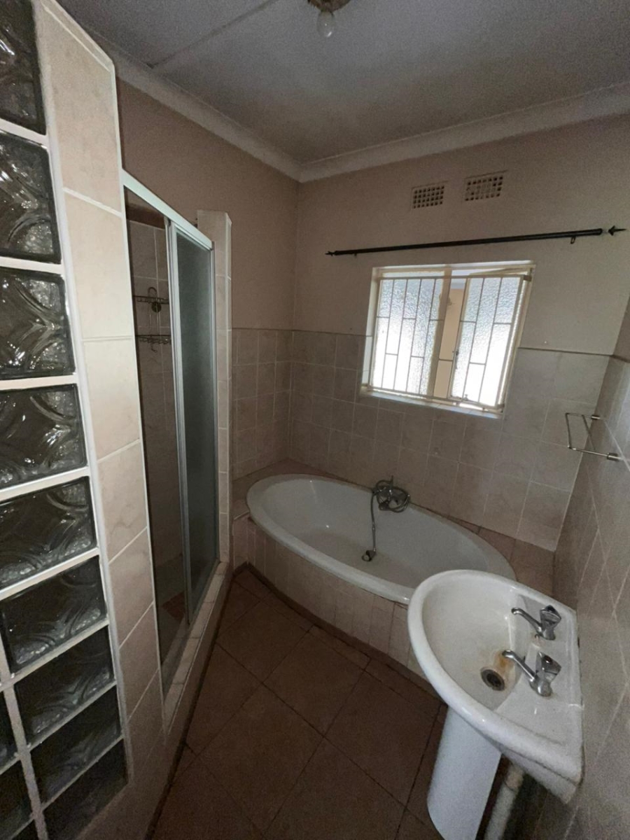 3 Bedroom Property for Sale in Three Rivers Gauteng